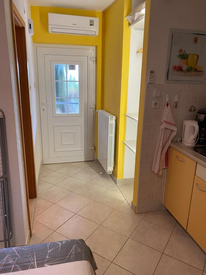 Apartment Jelena Crikvenica Esterno foto