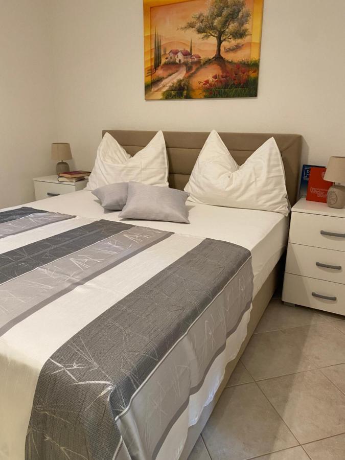 Apartment Jelena Crikvenica Esterno foto