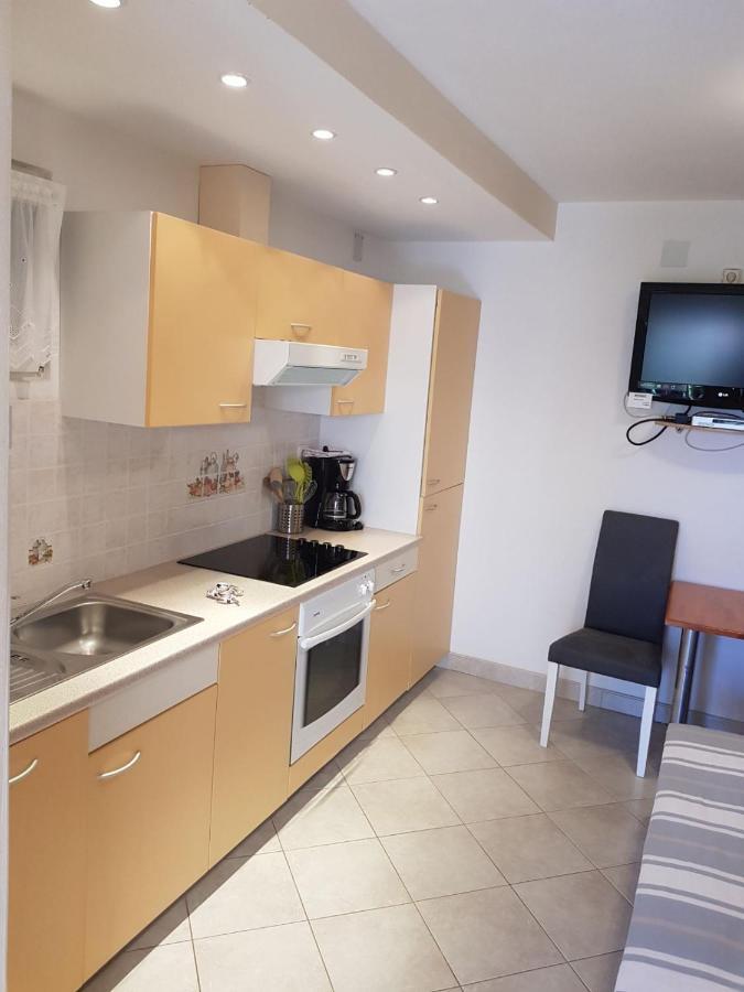 Apartment Jelena Crikvenica Esterno foto
